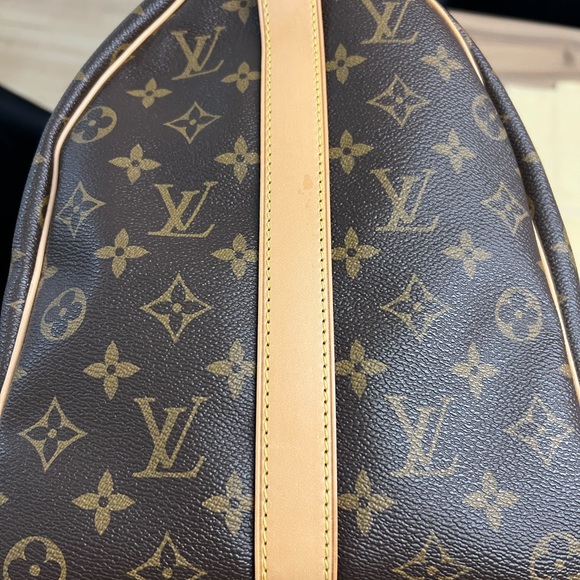 SOLD.  Louis Vuitton Keepall Bandoulière 45 with strap - Picture 6 of 15